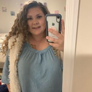 Meet your Posher, Courtney